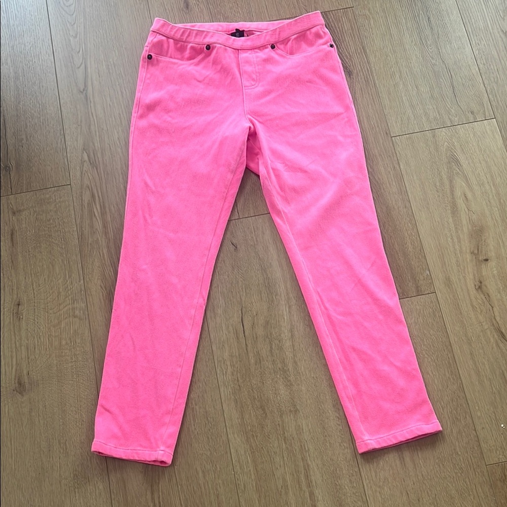 Hot Pink Hue Ankle Jeans